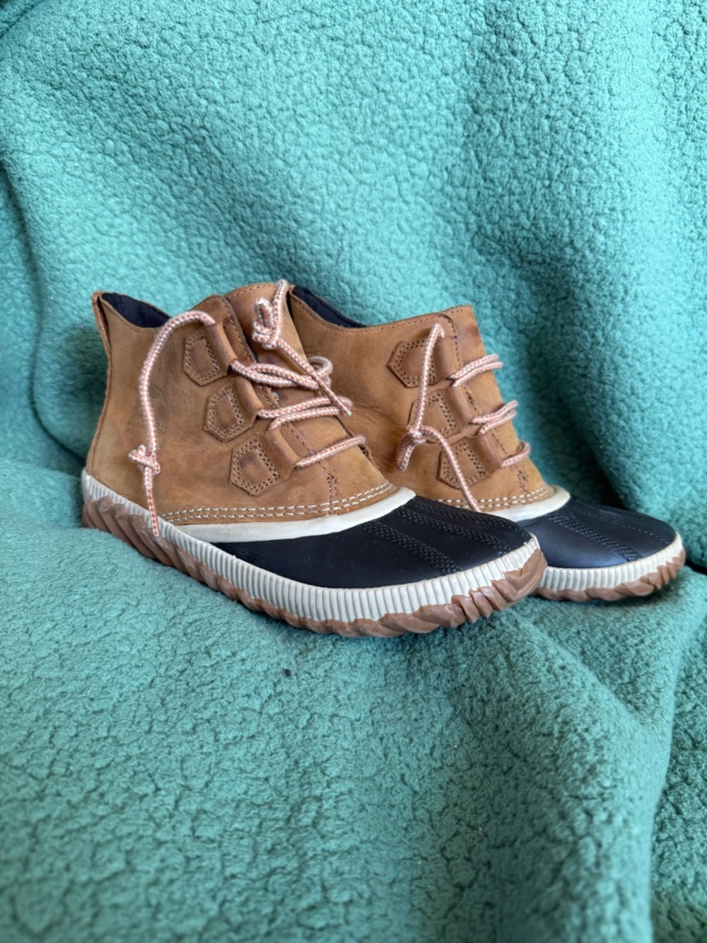 Sorel Womens Two-Tone Waterproof Duck Boot - Brown and Black